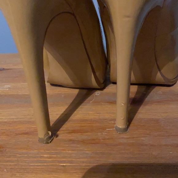 Steve Madden Nude Platform Pumps - Picture 3 of 3
